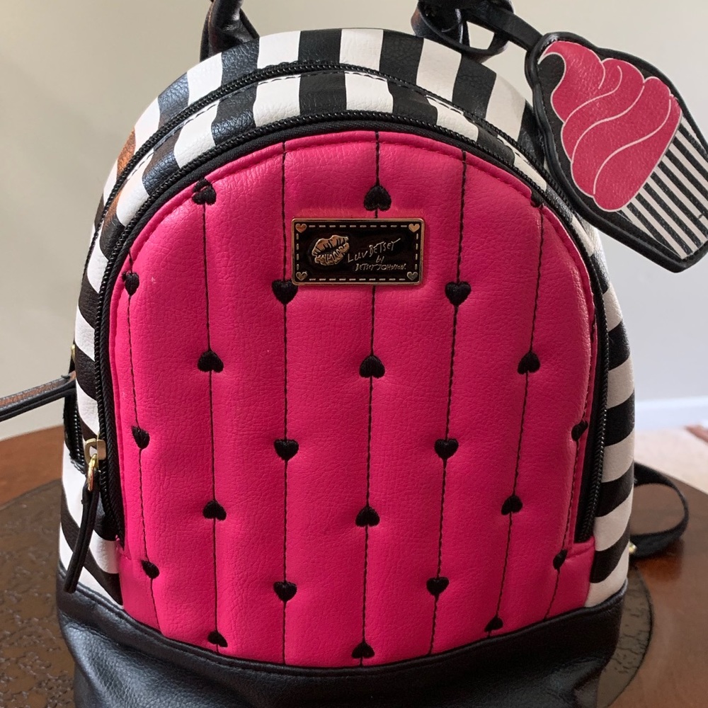 Mini pack back